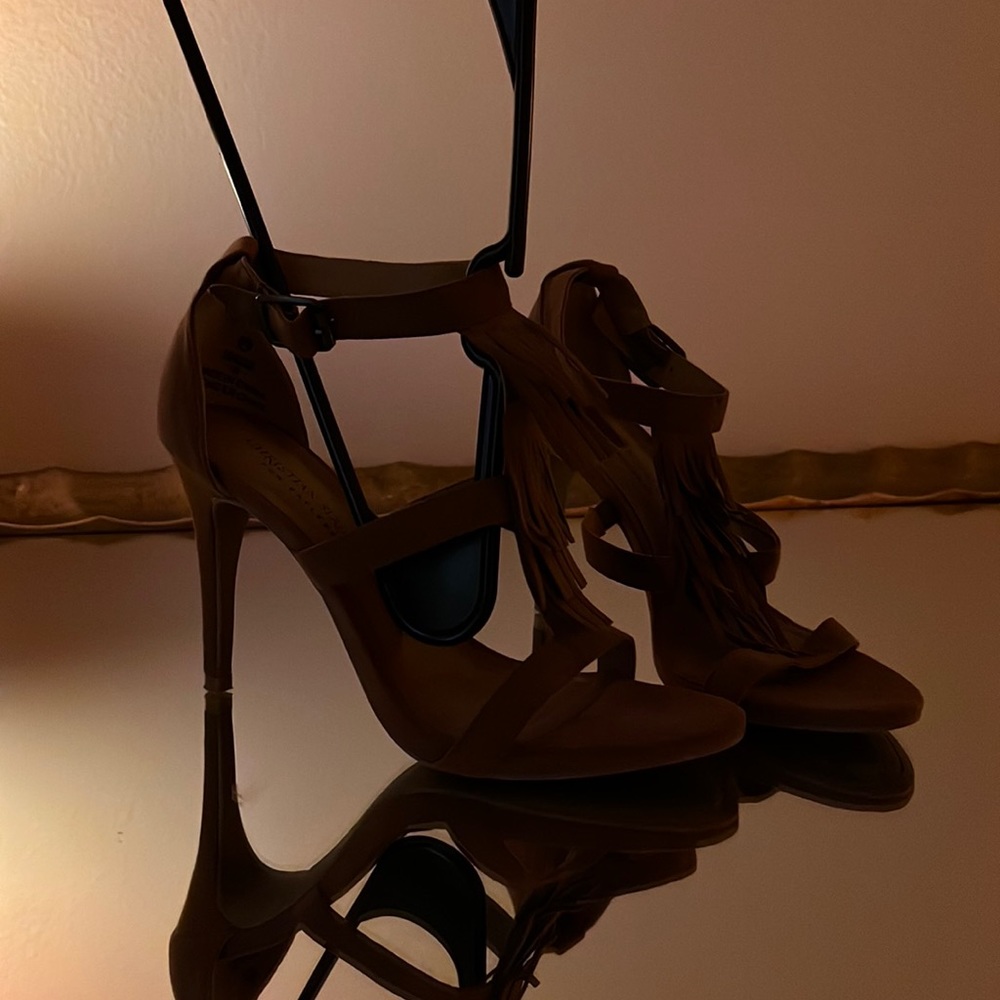 Brown fringe high heels country feel 🐻